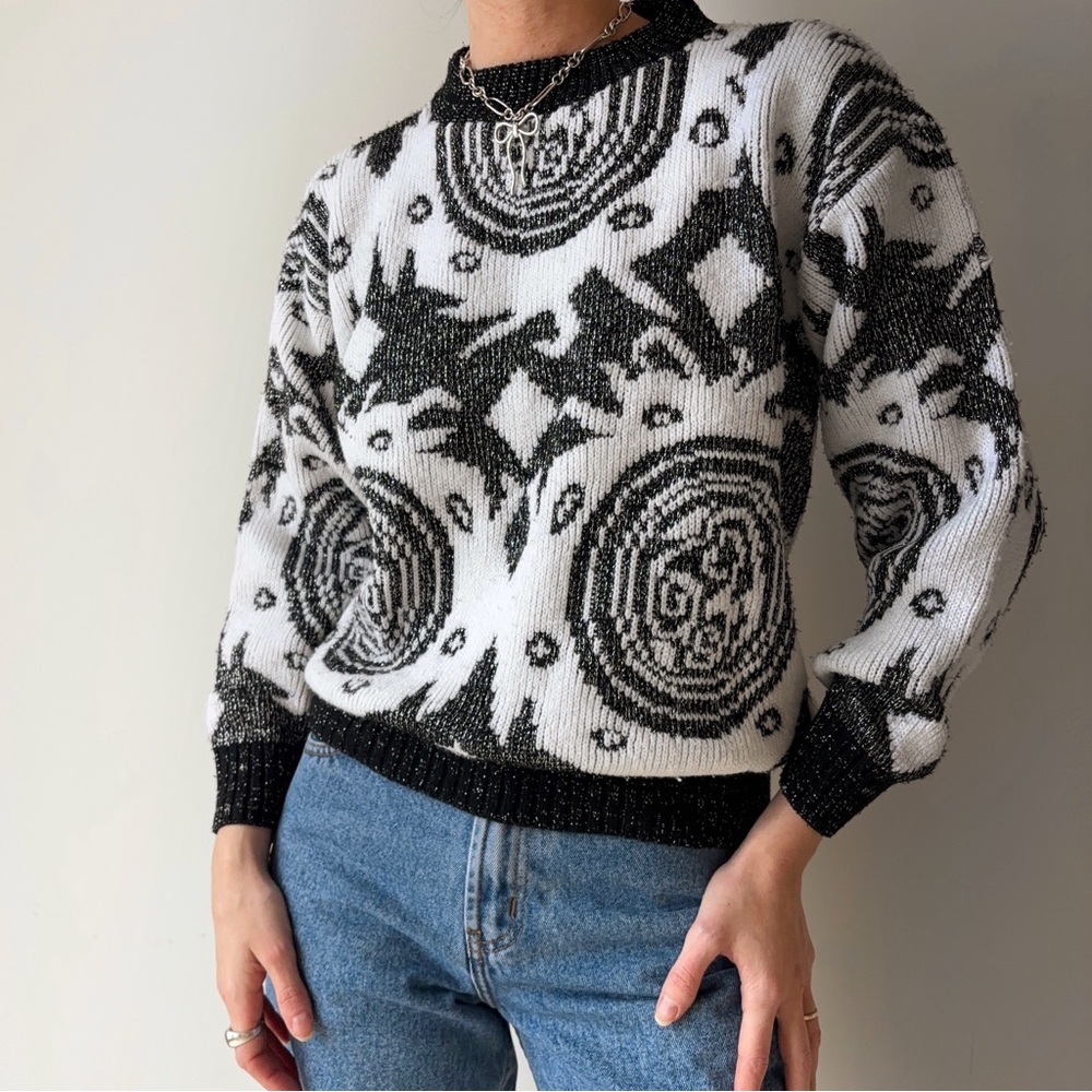 ‼️SOLD‼️Vintage 90s knit abstract pattern metallic crew neck sweater
